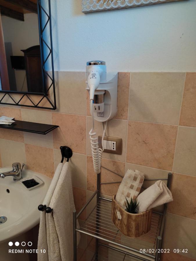Room & Relax Eleinad Càbras Εξωτερικό φωτογραφία