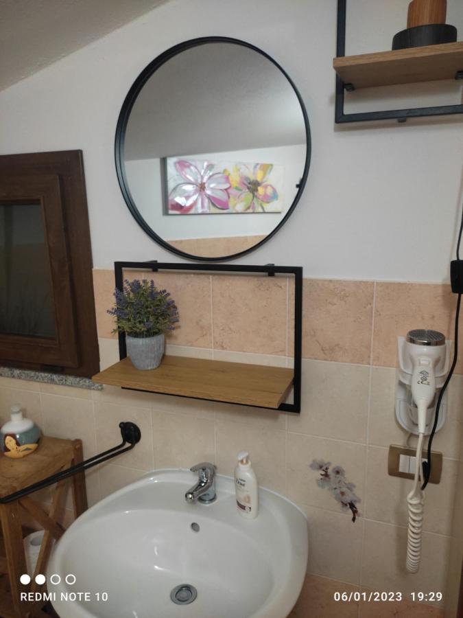 Room & Relax Eleinad Càbras Εξωτερικό φωτογραφία
