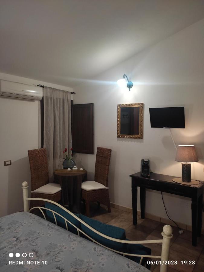 Room & Relax Eleinad Càbras Εξωτερικό φωτογραφία